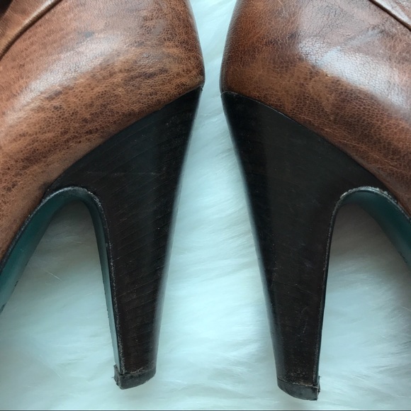 BCBGMaxAzria Brown Leather Ankle Bootie - Picture 6 of 8